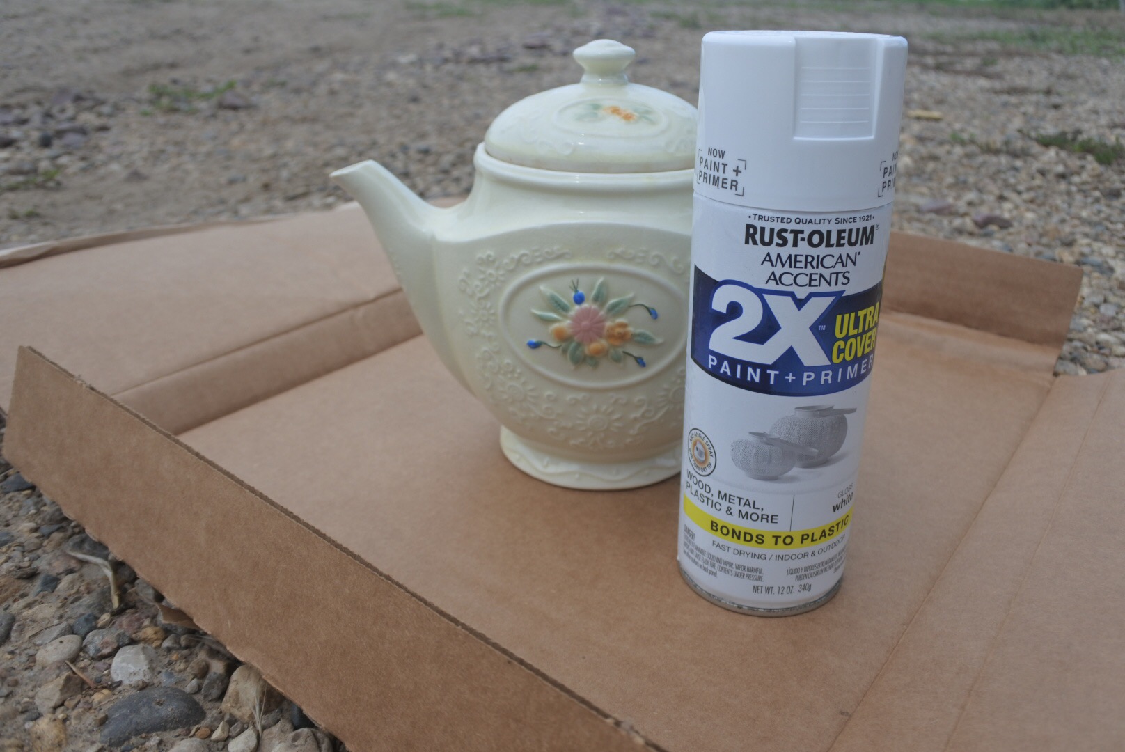 Painting Porcelain Teapots 1